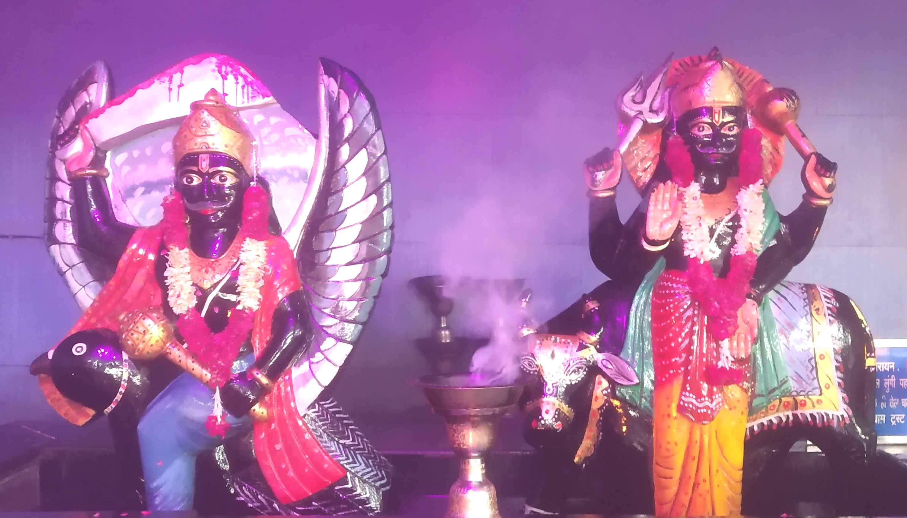 शनिदेव की ढैय्या, साढ़ेसाती, दशा, महादशा में आपको हो रही है कुछ परेशानी तो करें ये रामबाण उपाय  
